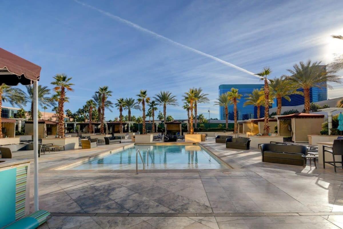 Mgm Signature-16-704 Jacuzzi Holiday home